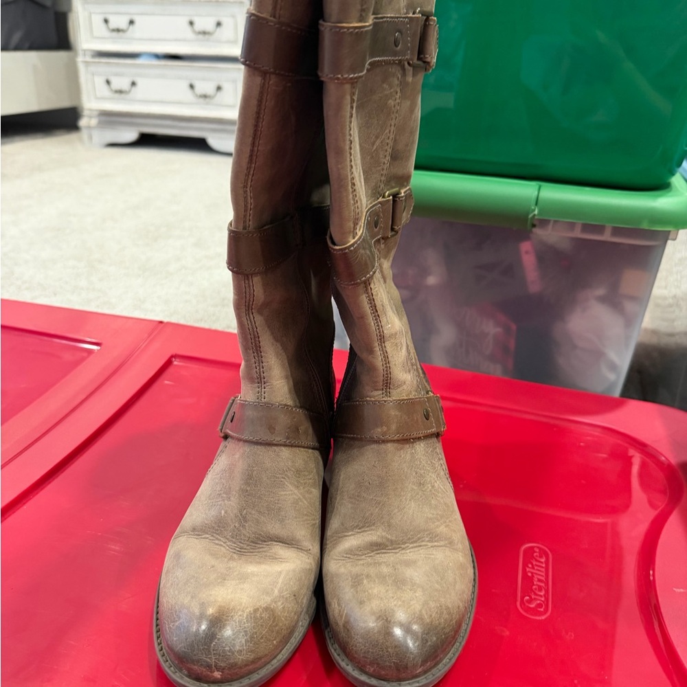 Nurture by Lamaze Brown Combat Boots